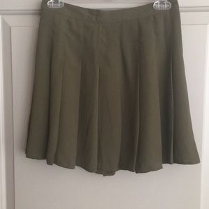 Forever 21 olive short skirt